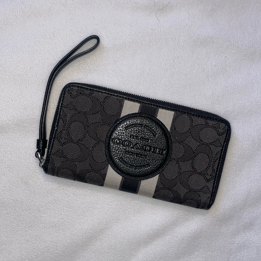 Black Coach Zip Up Wallet